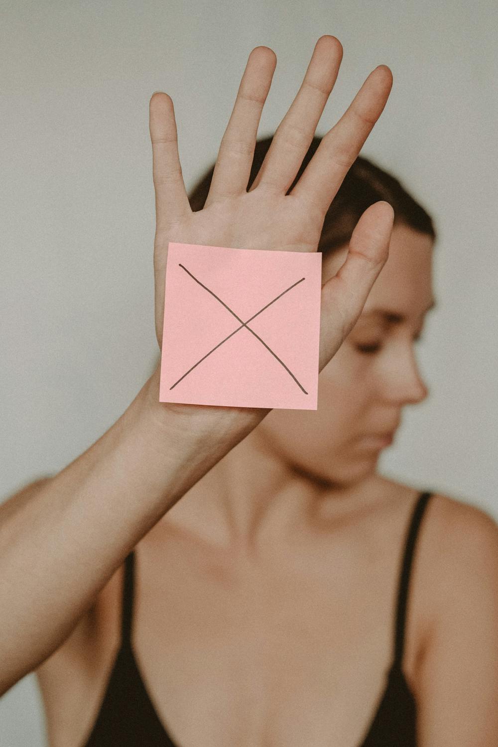 Woman-with-no-sign